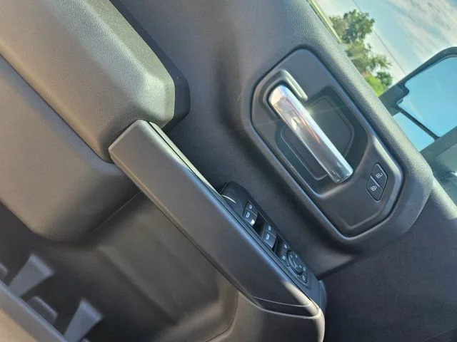New 2025 Summit White GMC Pro image 11