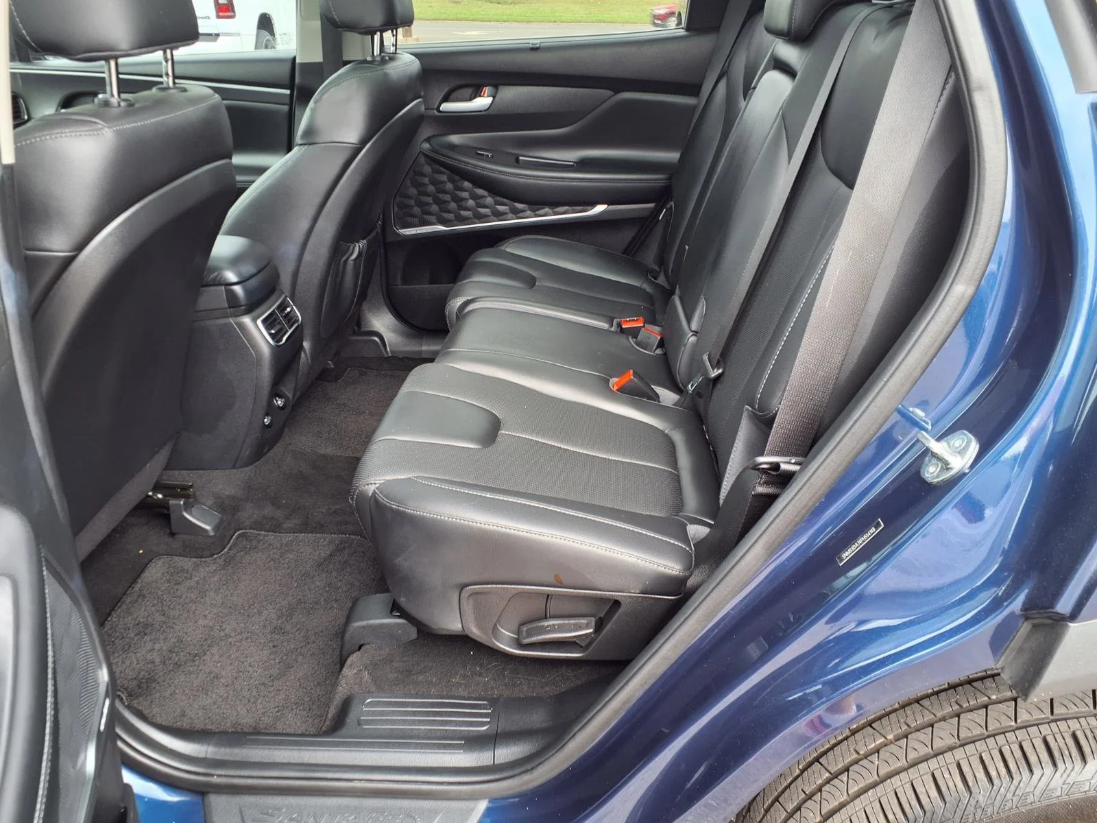 Used 2023 Stormy Sea Hyundai SEL image 17
