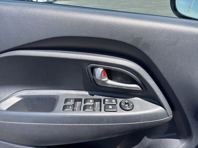 Used 2013 Silver Kia LX image 14