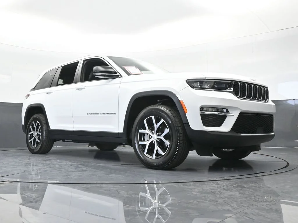 Used 2024 White Jeep Limited image 68