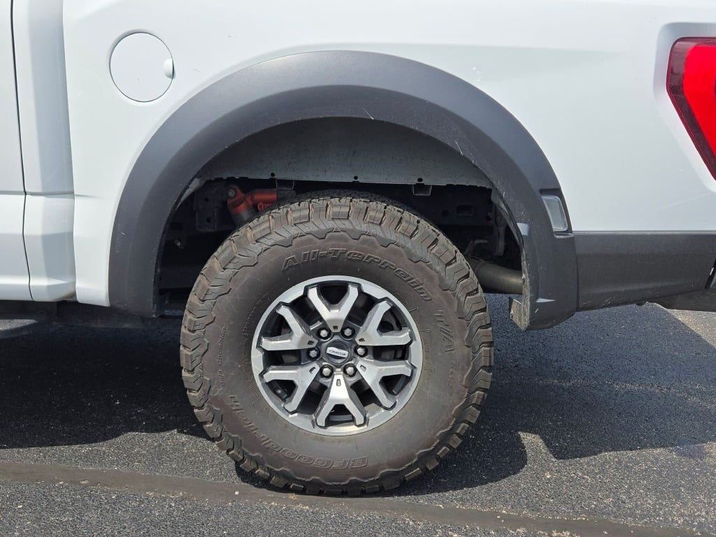 Used 2022 White Ford Raptor image 19