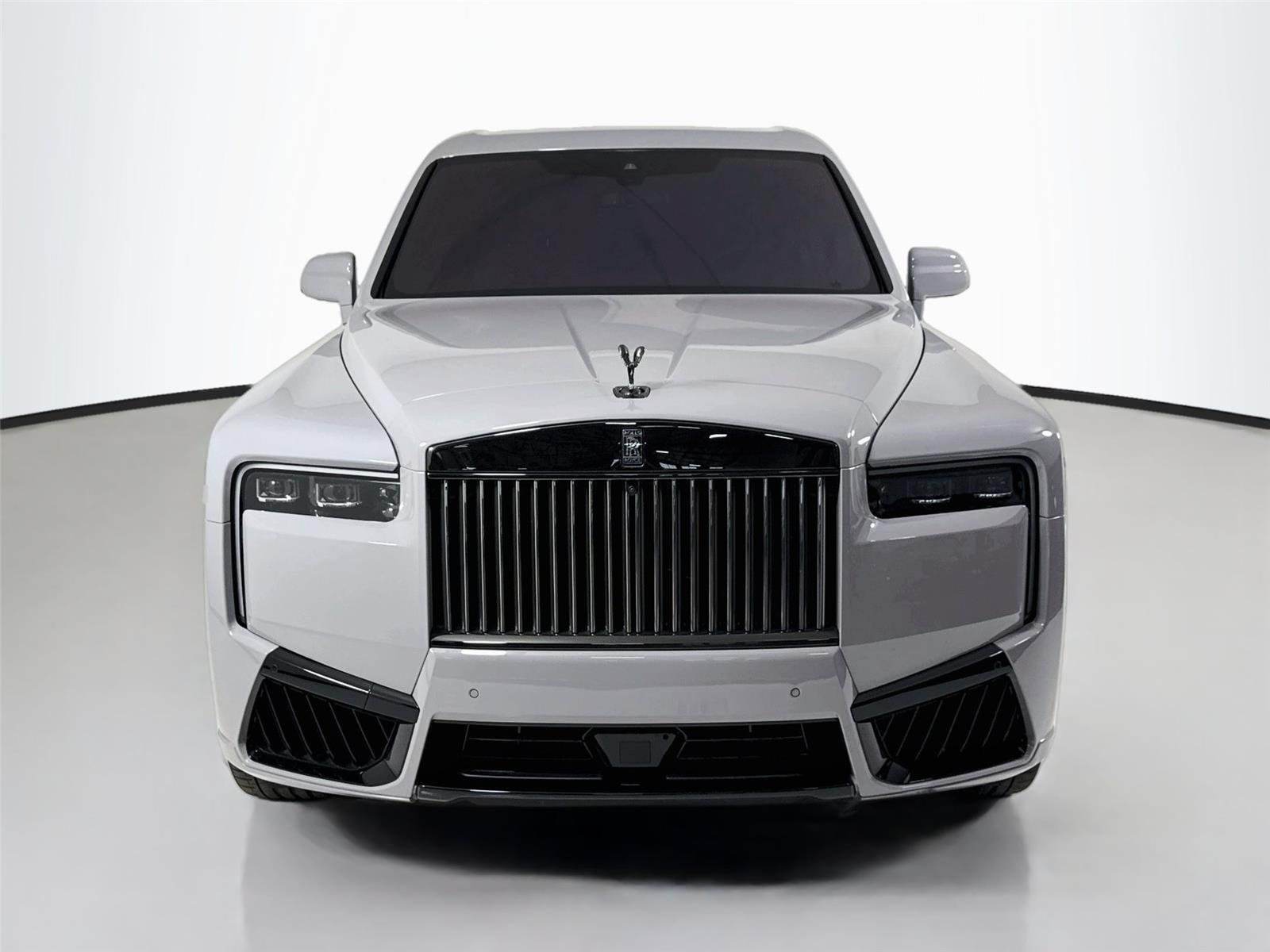 Used 2025 Tempest Gray Rolls-Royce Black Badge | Bespoke Audio | Starlight Roof image 11