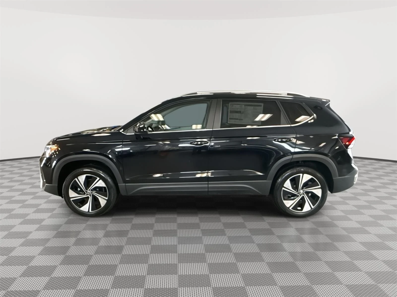 2026 Volkswagen Taos SE - Photo 8