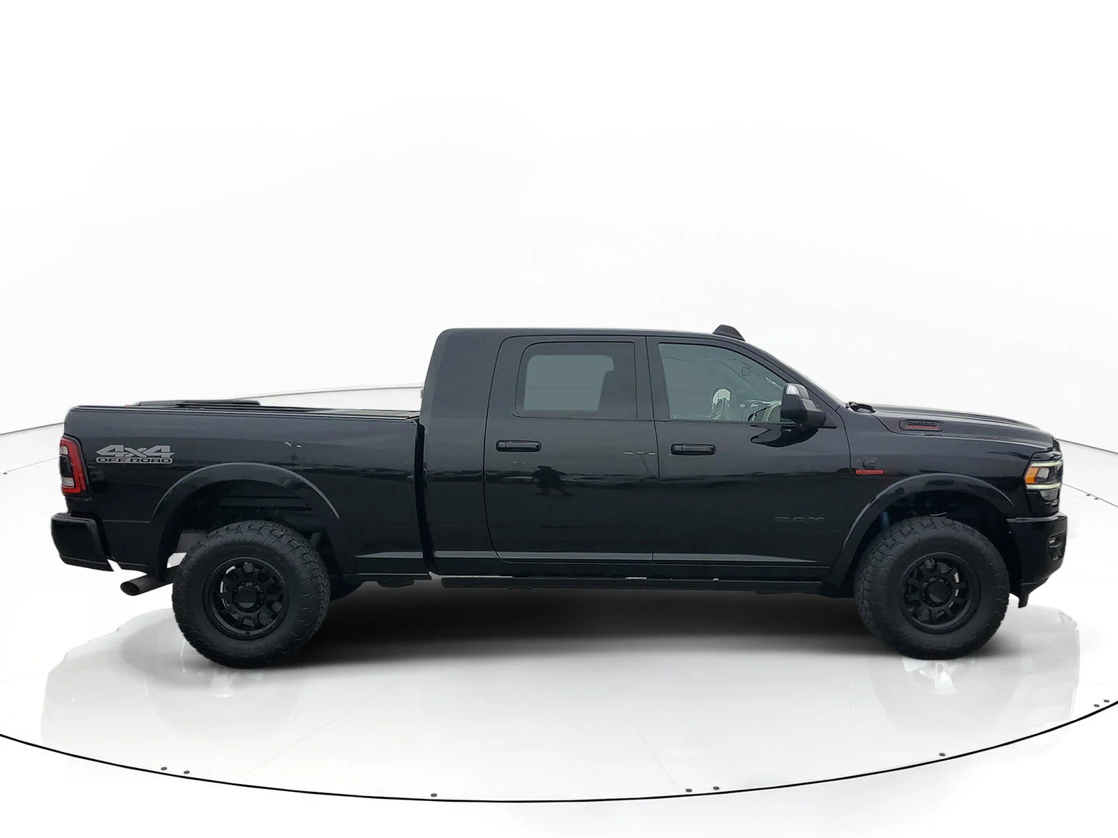 Certified Used 2019 Black Ram Laramie image 2