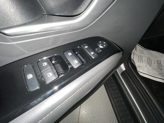 Used 2024 Silver Hyundai XRT image 13