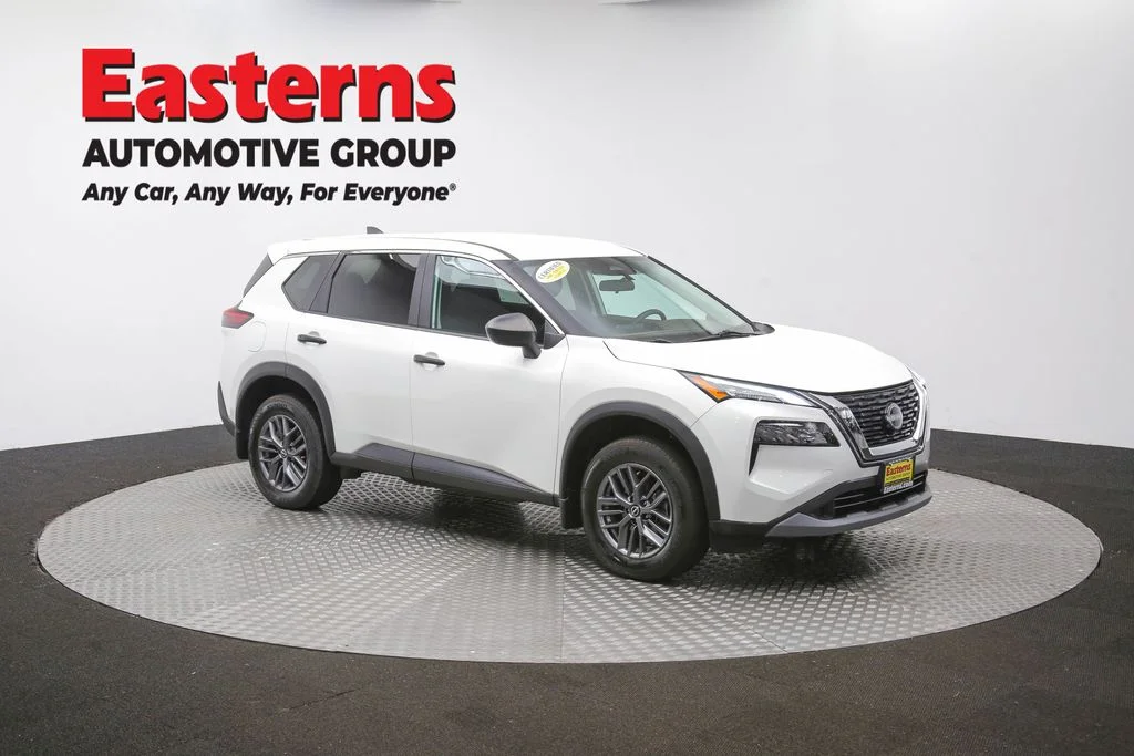 Used 2023 White Nissan S image 48