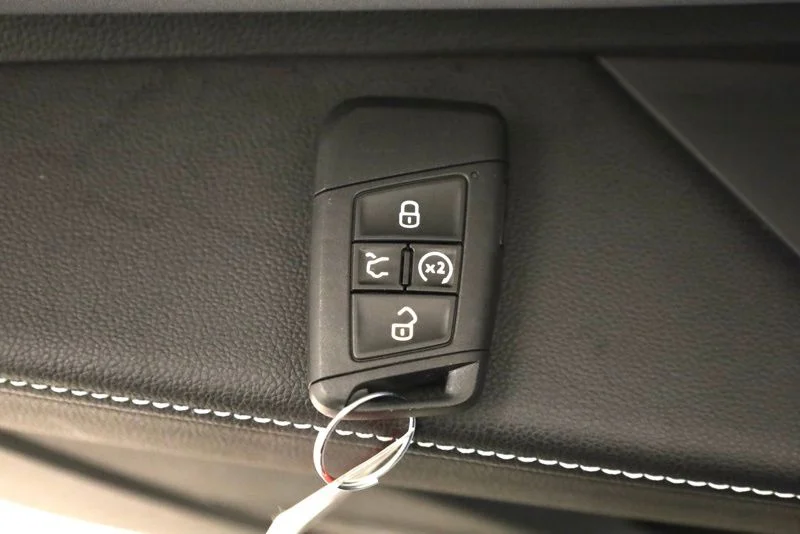 New 2026 Gray Volkswagen 1.5T SE image 38