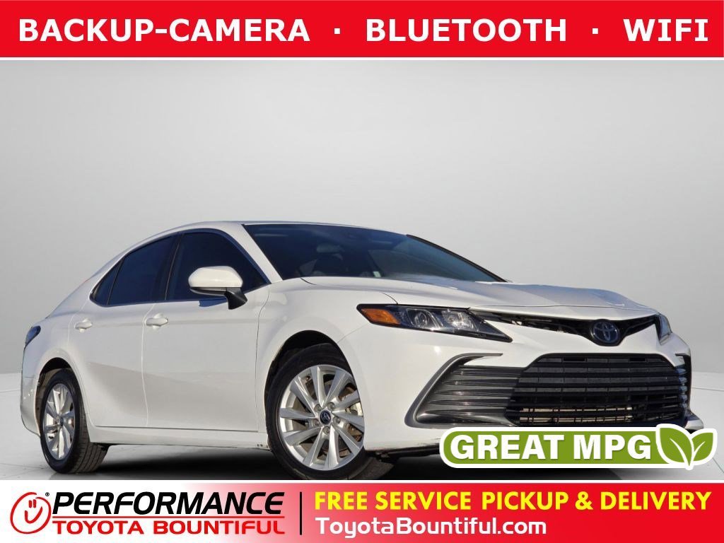 2022 Toyota Camry LE