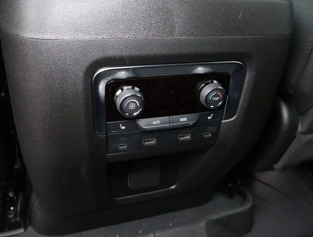 New 2026 Polar White Tricoat Chevrolet High Country image 28