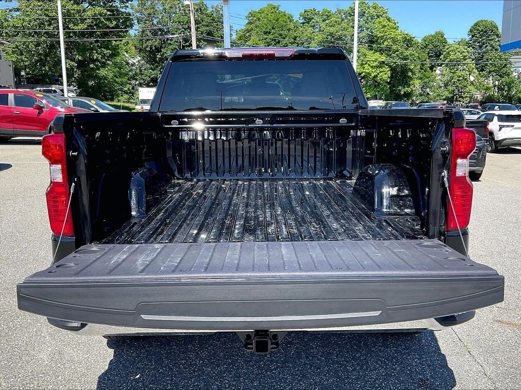 Used 2023 Black Chevrolet LT image 30
