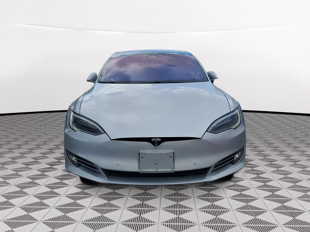 Used 2018 Tesla Model S 75D with VIN 5YJSA1E26JF258824 for sale in Delray Beach, FL