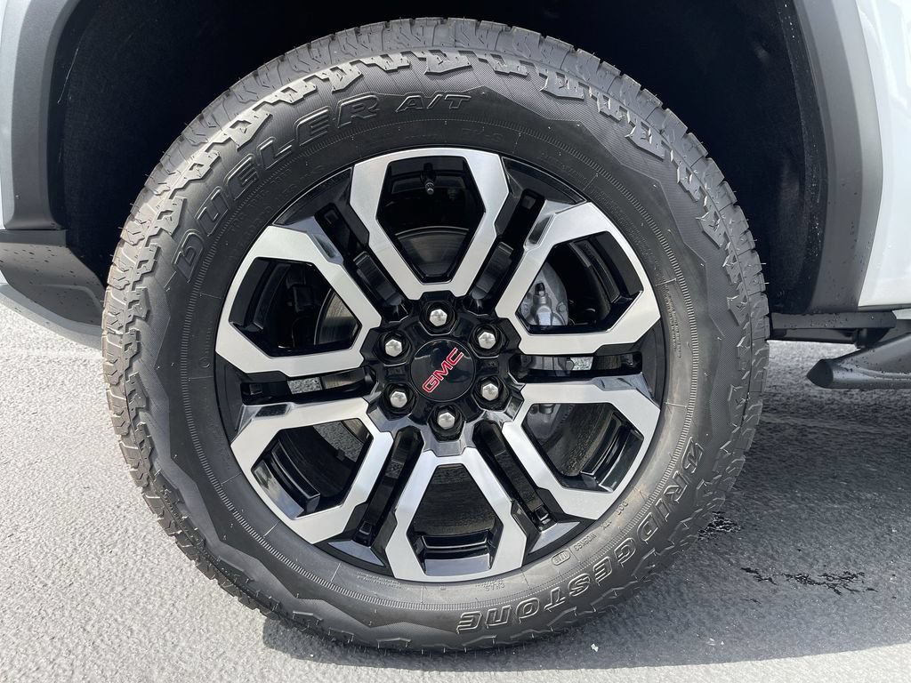 2025 GMC Canyon AT4 - Photo 32