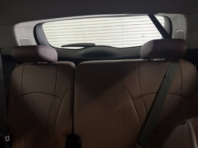 Used 2021 White Frost Tricoat Buick Avenir image 16