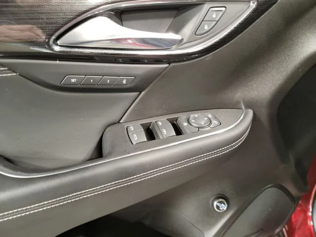Used 2023 Red Buick Essence image 17