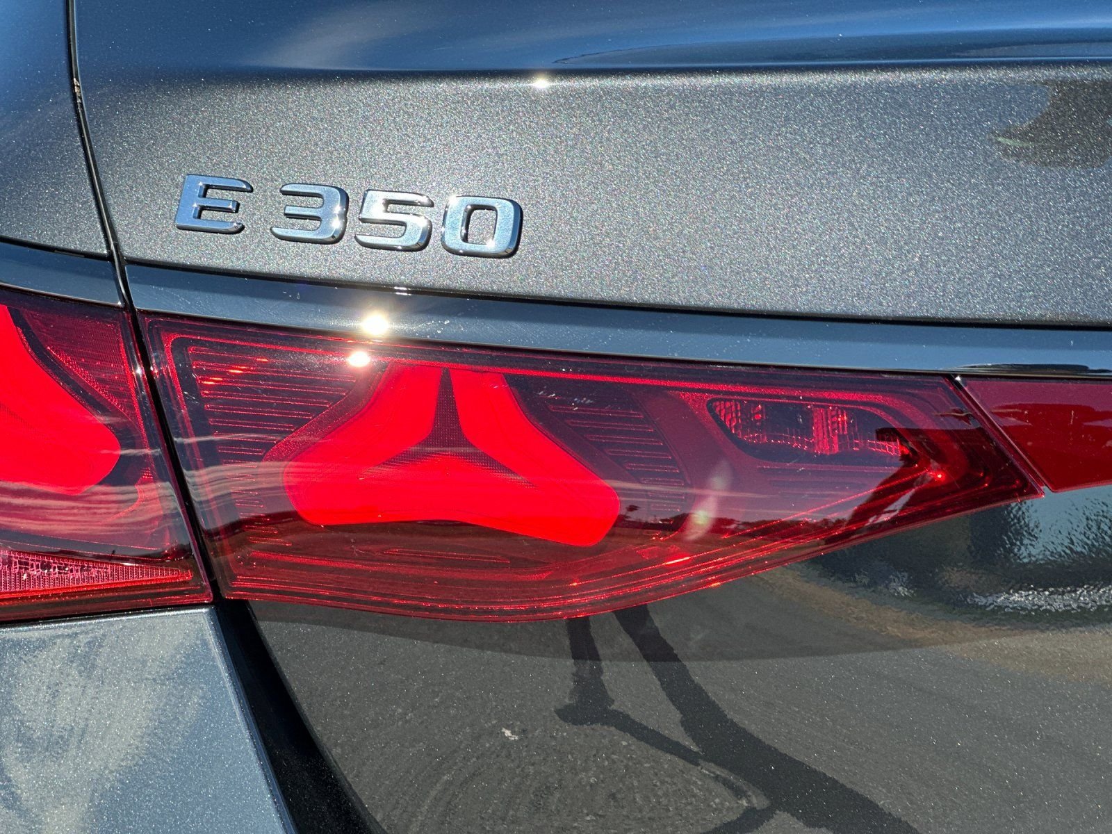 New 2027 Graphite Grey Metallic Mercedes-Benz E 350 image 12