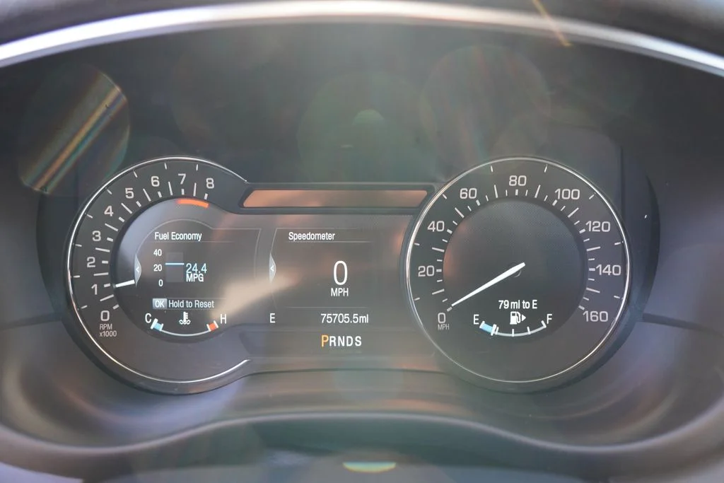 Certified Used 2017 Gray Lincoln Premiere image 34