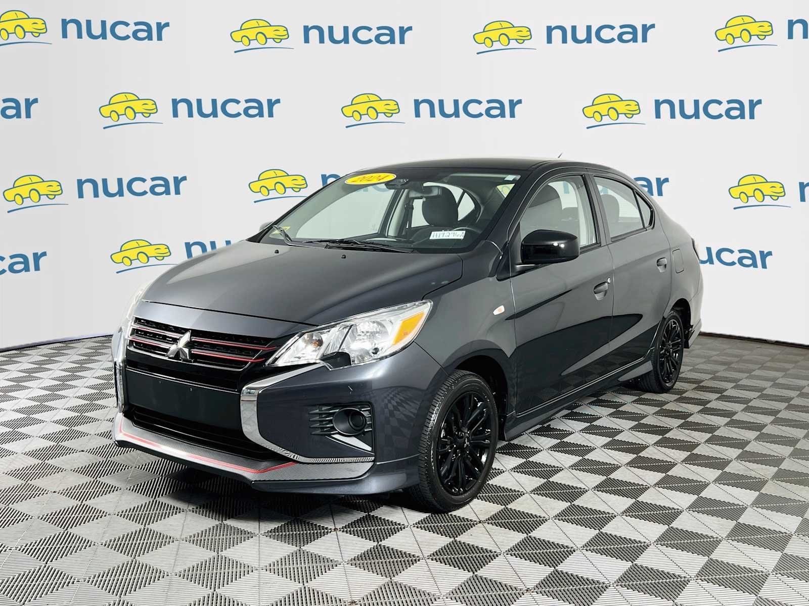 Used 2024 Graphite Gray Metallic w/ Black Roof Mitsubishi Black Edition image 3