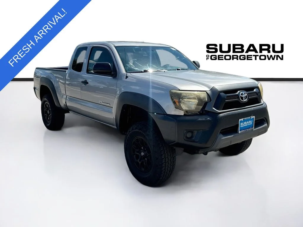 Used 2014 Silver Toyota Base image 1