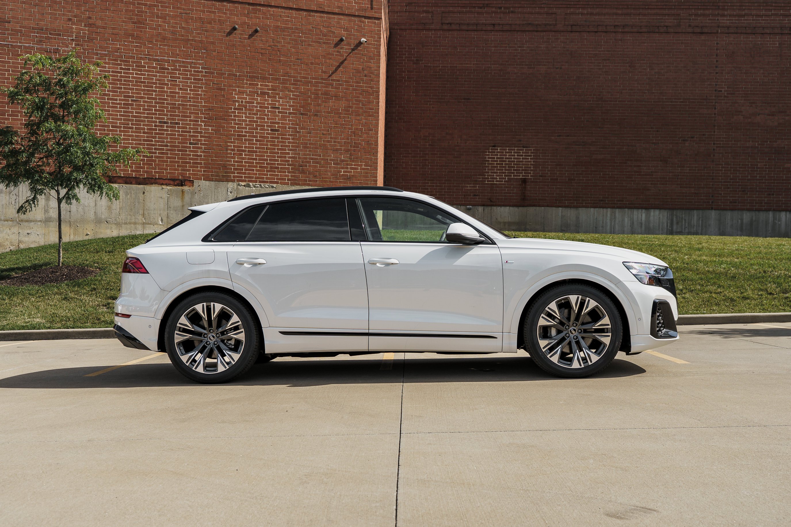 New 2026 GLACIER WHITE Audi Premium Plus image 3