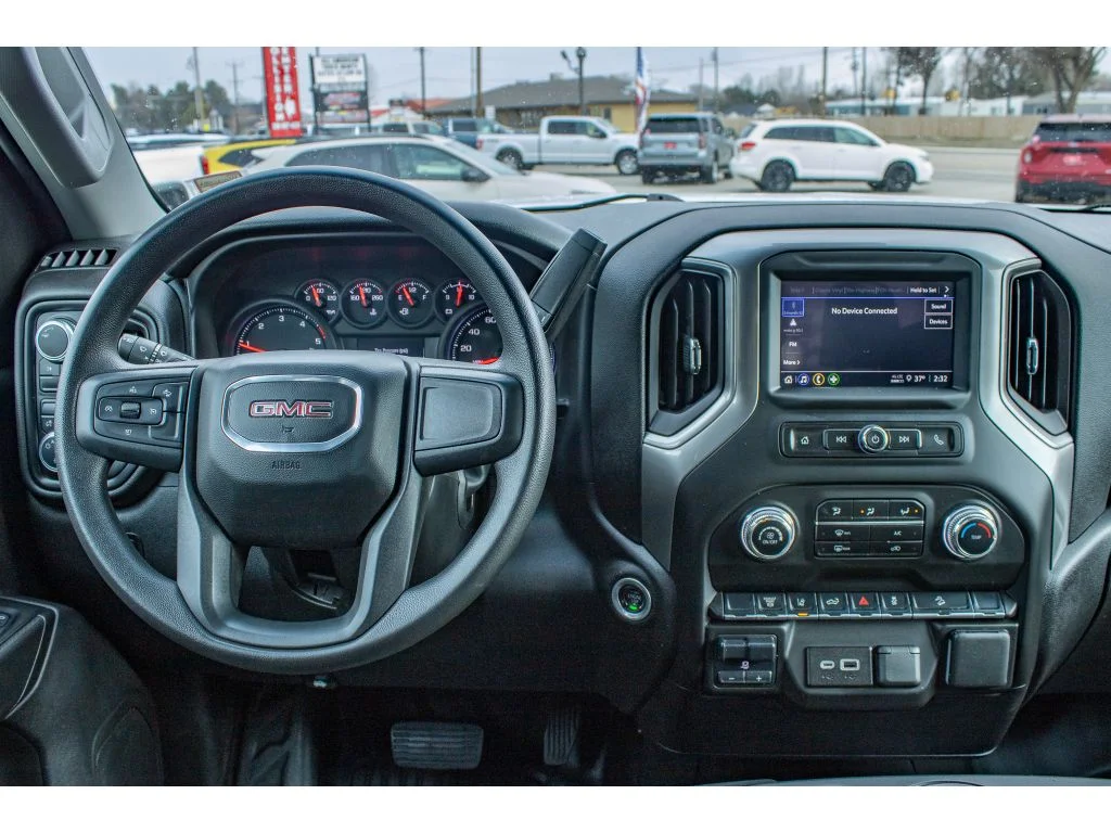 2025 GMC Sierra 3500HD Pro - Photo 20
