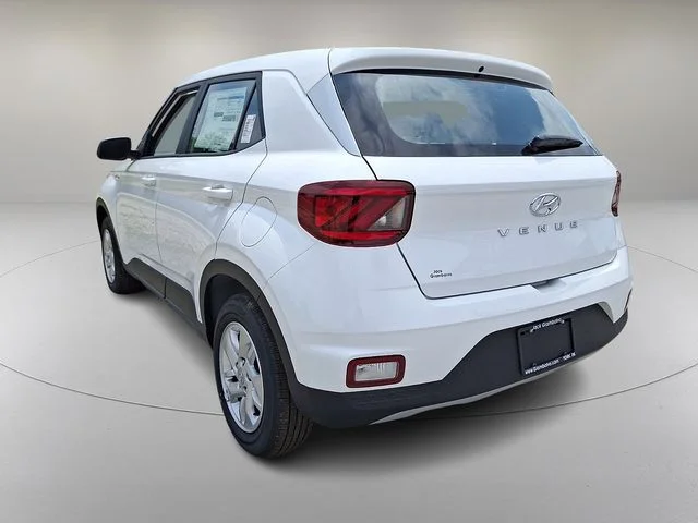 New 2026 White Hyundai SE image 5