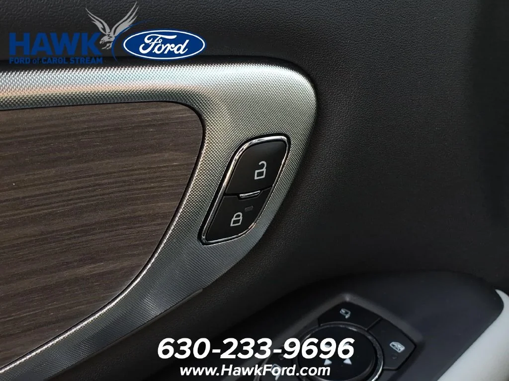 Used 2025 Black Ford Platinum image 17