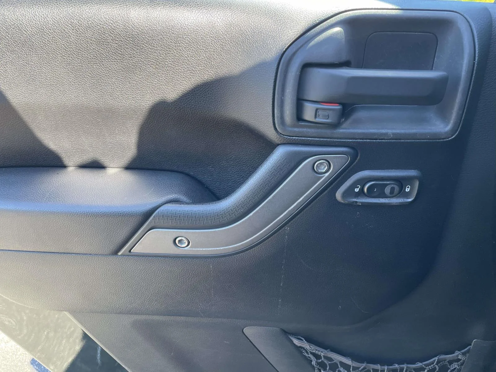 Used 2011 Green Jeep Sport image 14