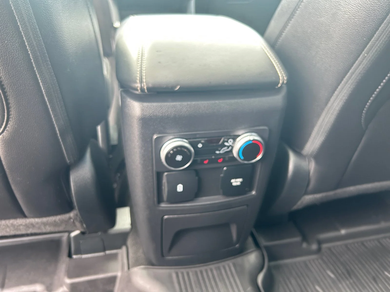 Used 2024  Ford ST 4WD image 19