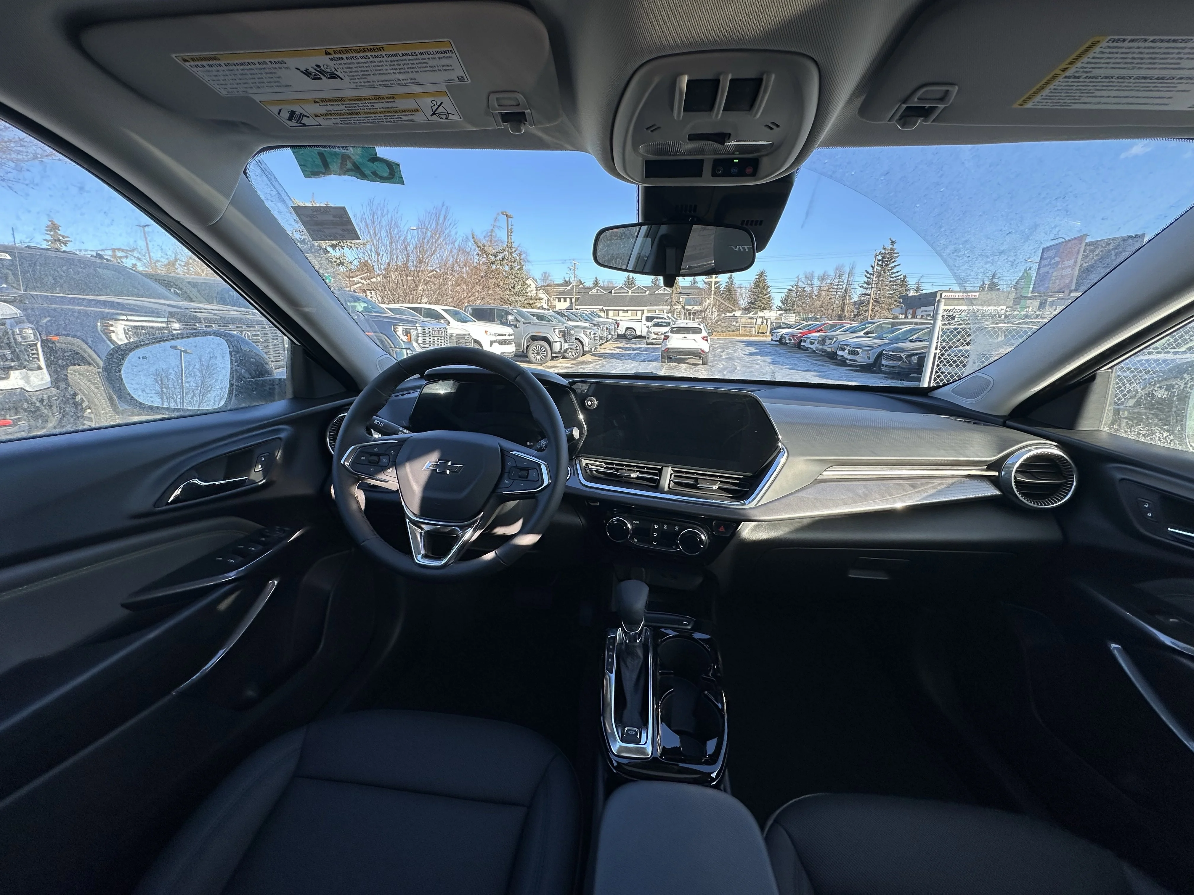 New 2026 Summit White Chevrolet ACTIV image 17