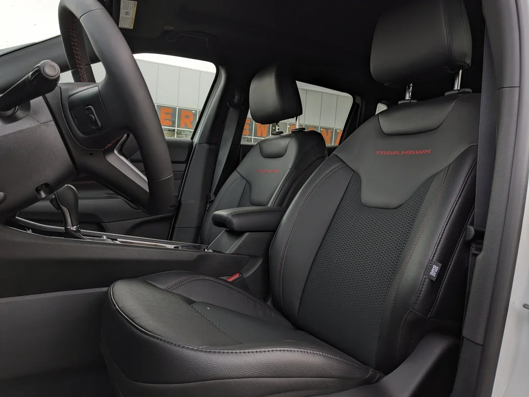 New 2026 White Jeep Trailhawk - - 4x4 - Sun Sound & Nav Group - Pano Roof - Alpine Speakers & More! image 14