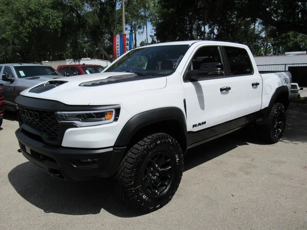 New 2026 Bright White Clear-Coat Exterior Paint RAM RHO image 3