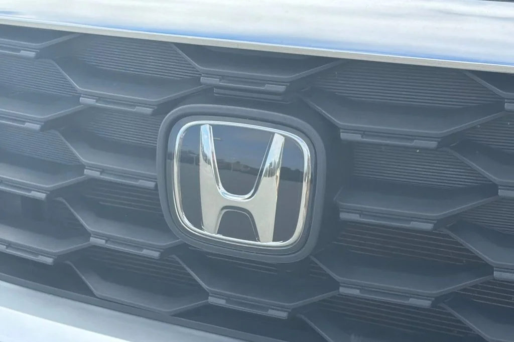 Used 2022 Lunar Silver Metallic Honda EX-L image 40