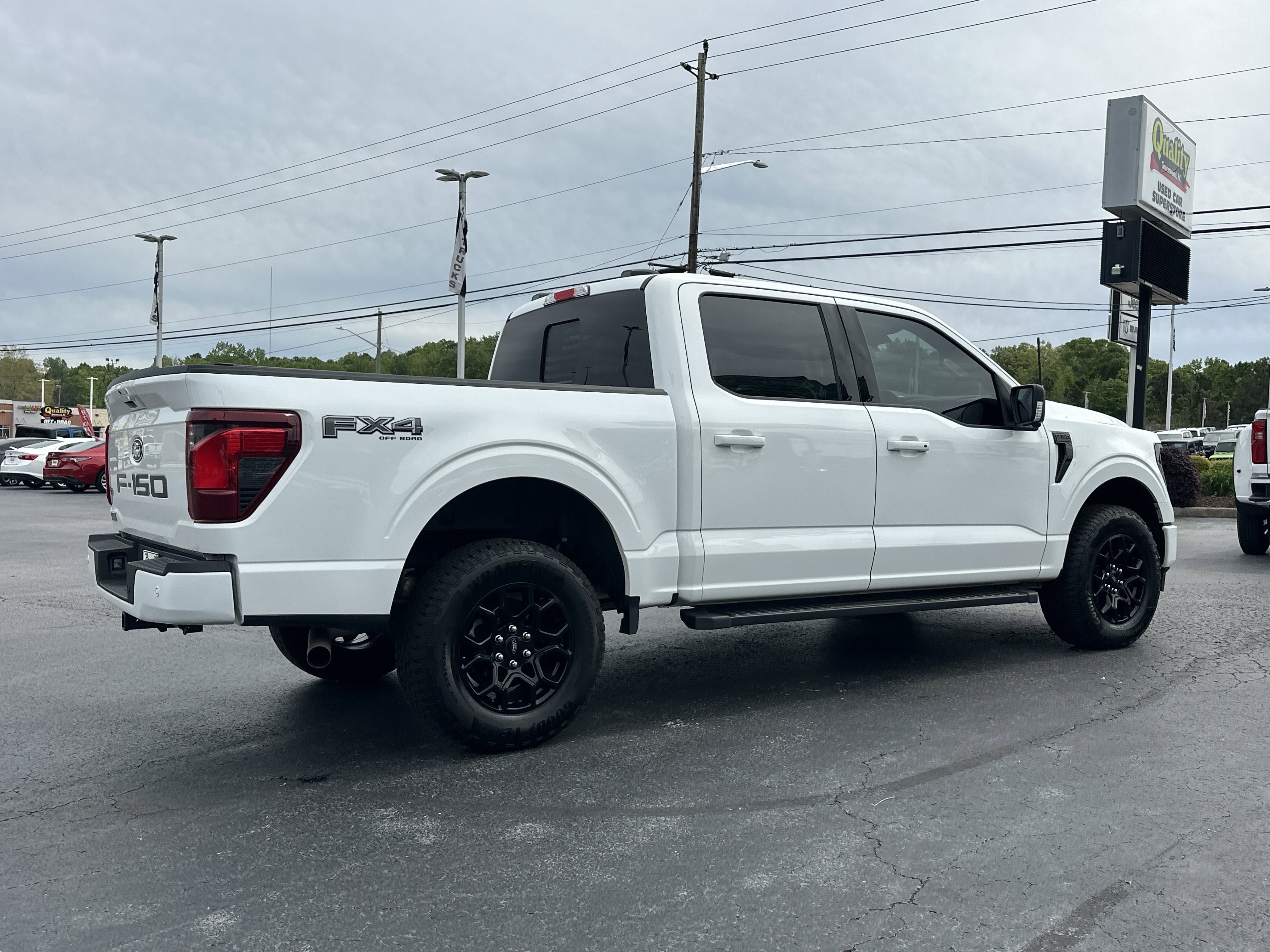 Used 2024 OXFORD WHITE Ford XLT image 8
