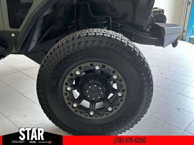 Used 1997 Green Jeep SE image 9