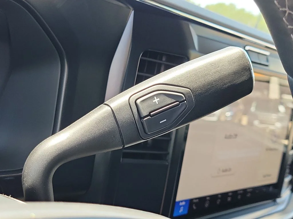 New 2026 Carbonized Gray Metallic Ford F-250® Lariat® image 30