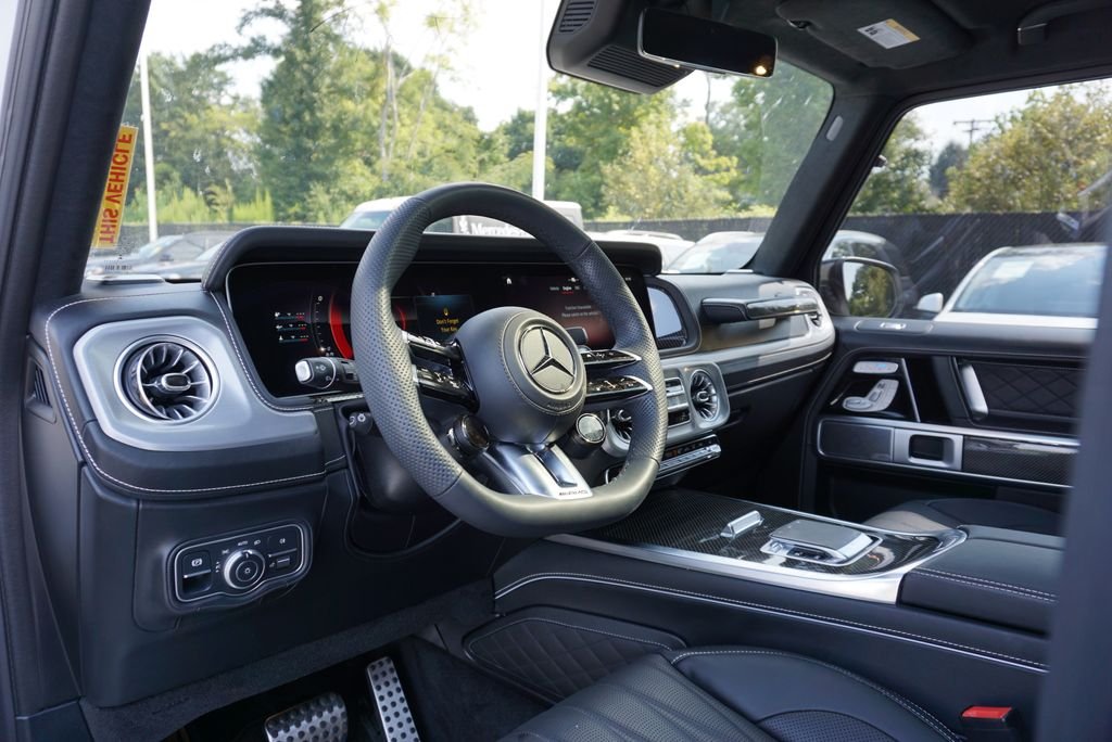 Used 2026 MANUFAKTUR Moonlight White Magno Mercedes-Benz G 63 AMG® image 14