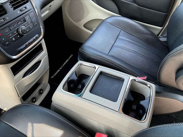 Used 2016 Gray Chrysler Touring image 20
