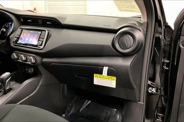 2025 Nissan KICKS PLAY Base - Photo 32