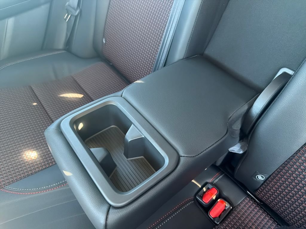 New 2026 Nissan Kicks SR 4D Sport Utility