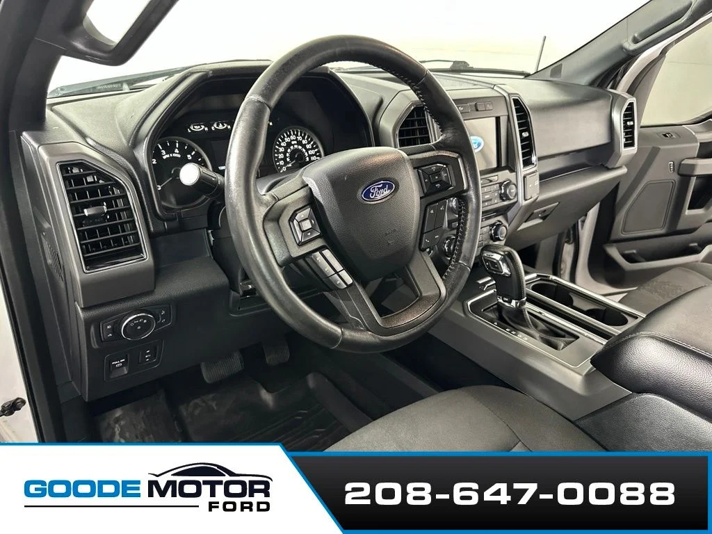 Used 2018 White Ford XL image 9