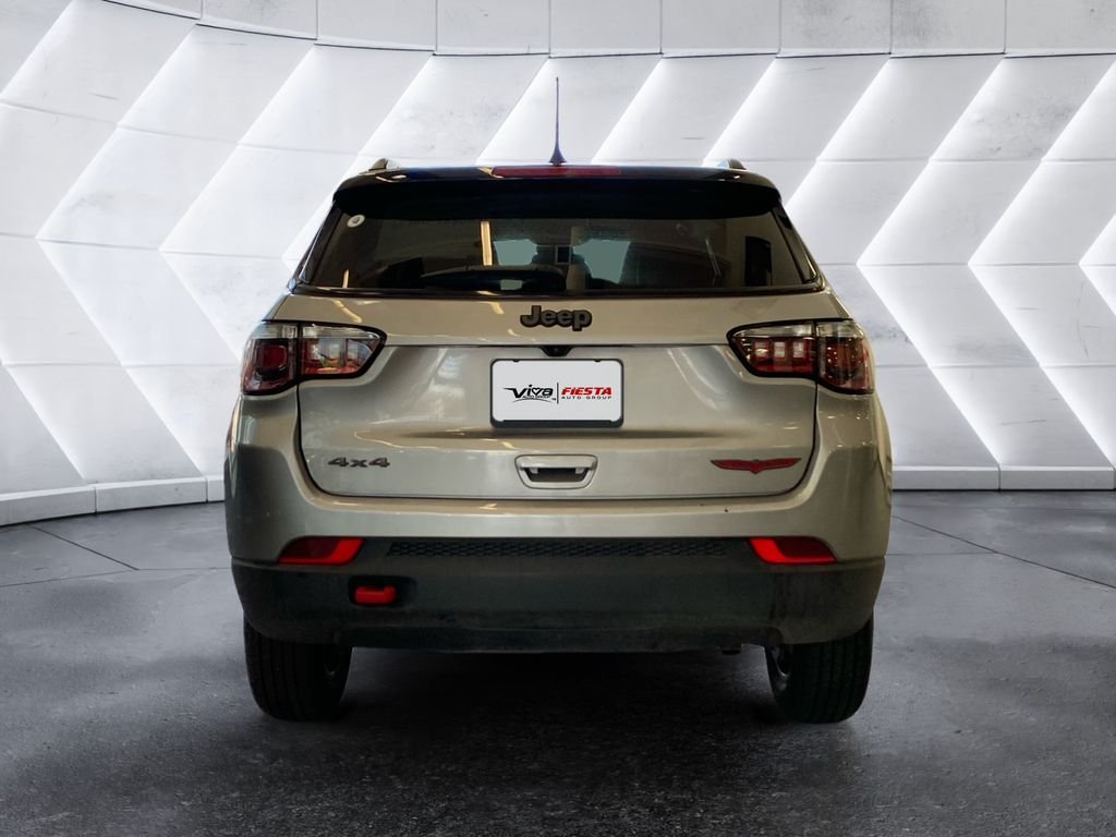 Used 2022 Silver Jeep Trailhawk image 5