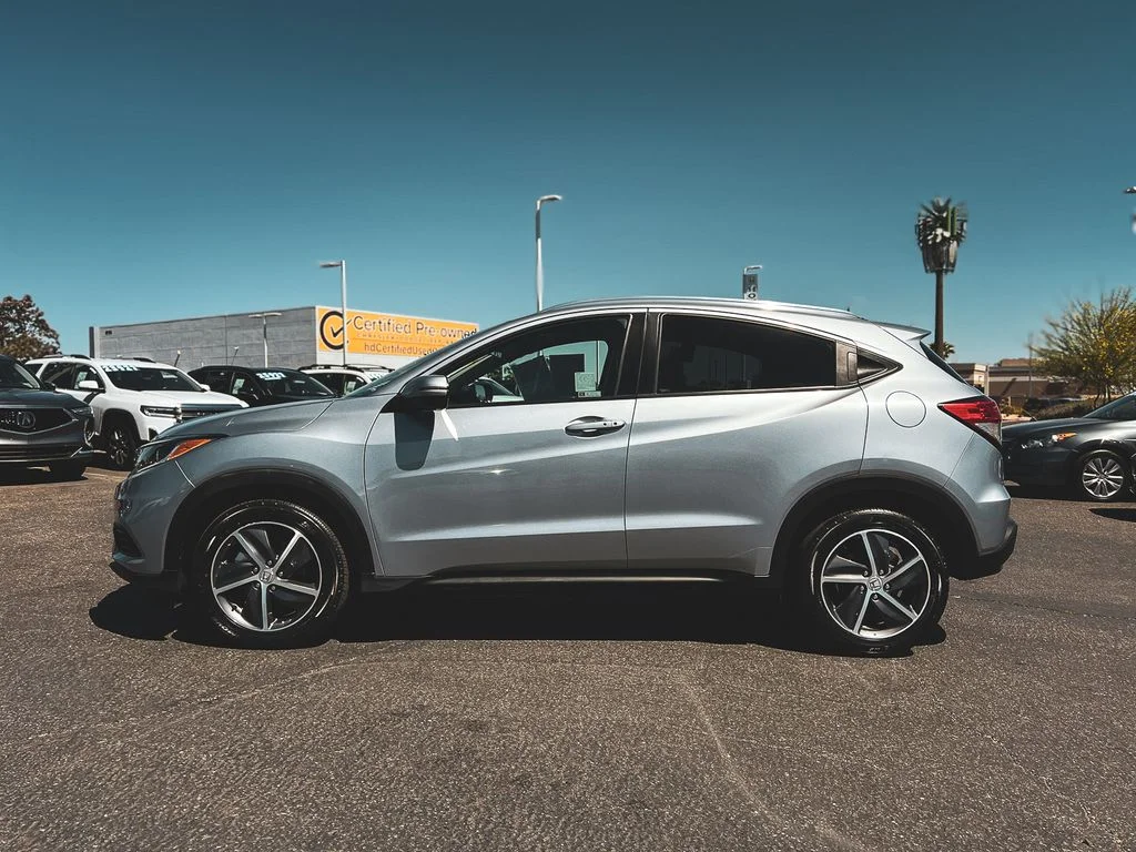 Certified Used 2022 Lunar Silver Metallic Honda AWD EX image 5