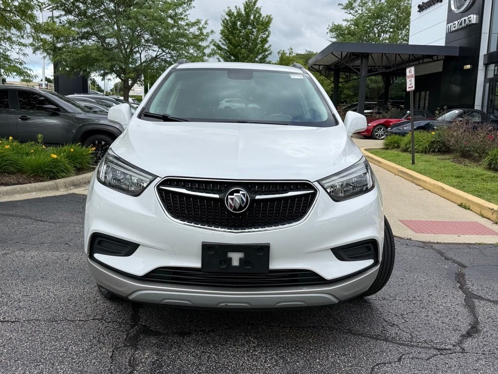 Used 2020 White Buick Preferred image 2