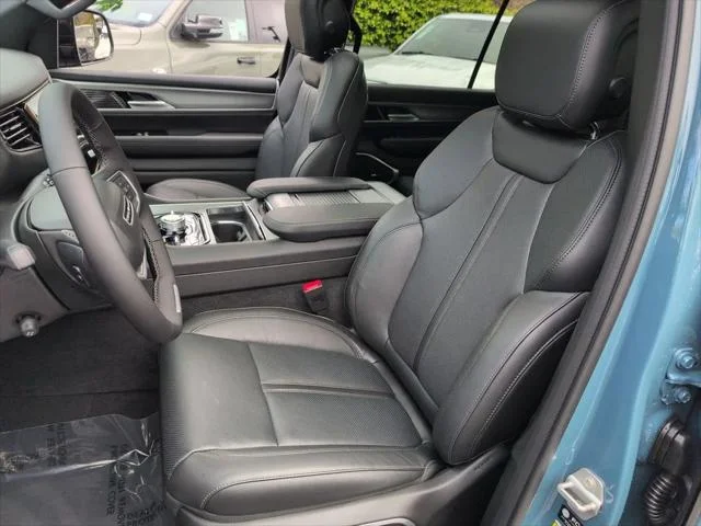 New 2026 Steel Blue Exterior Paint Jeep Grand Wagoneer image 9