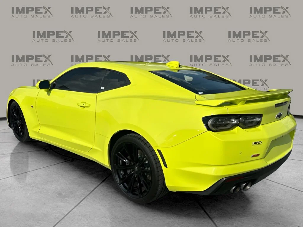 Used 2021 Green Chevrolet SS image 3