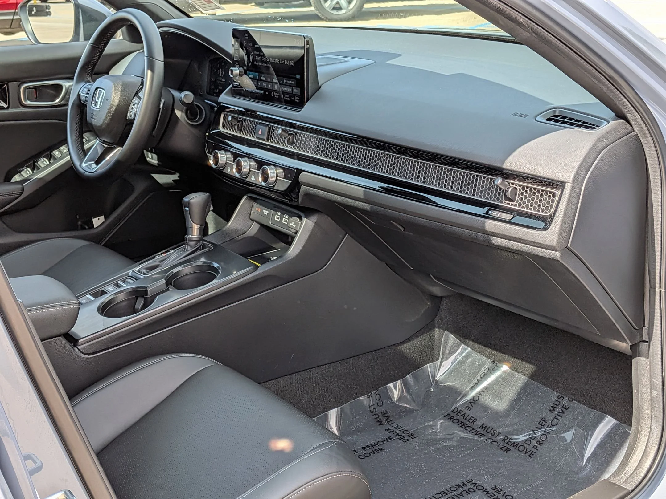 2023 Honda Civic Hatchback Sport Touring - Photo 32