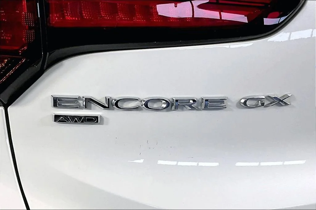Certified Used 2022 White Frost Tricoat Buick Essence image 23