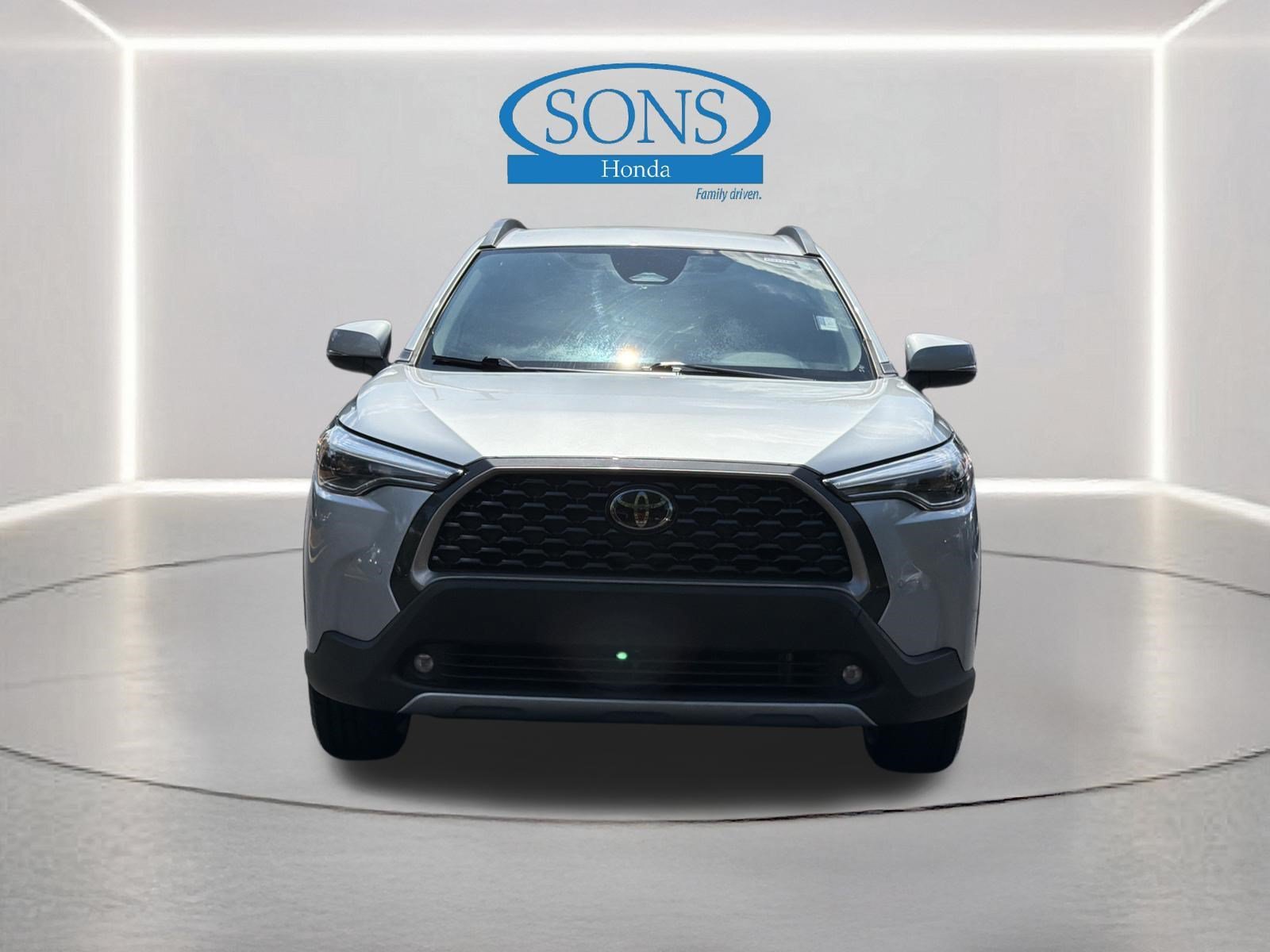 Used 2023 Silver Toyota XLE image 30