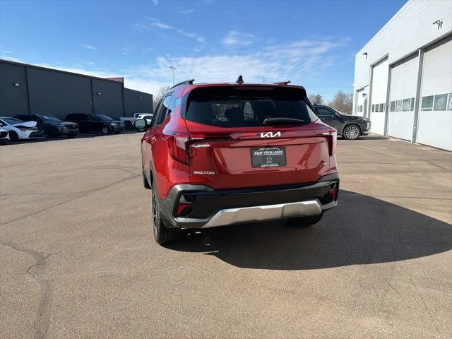 Used 2025 Orange Kia SX image 12