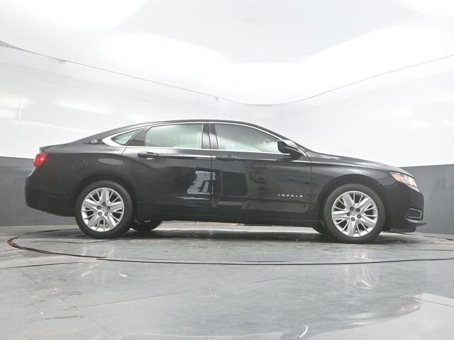 Used 2017 Black Chevrolet LS image 37